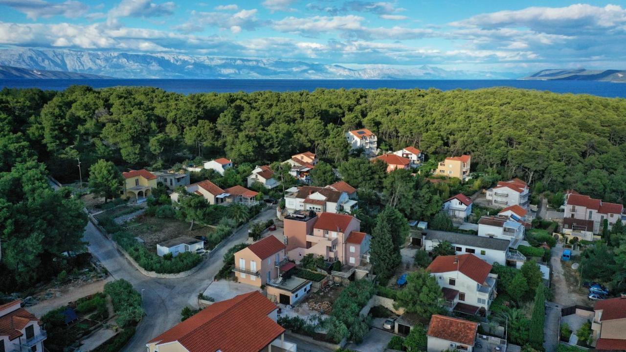 Guest House Marinna Врбоска Экстерьер фото