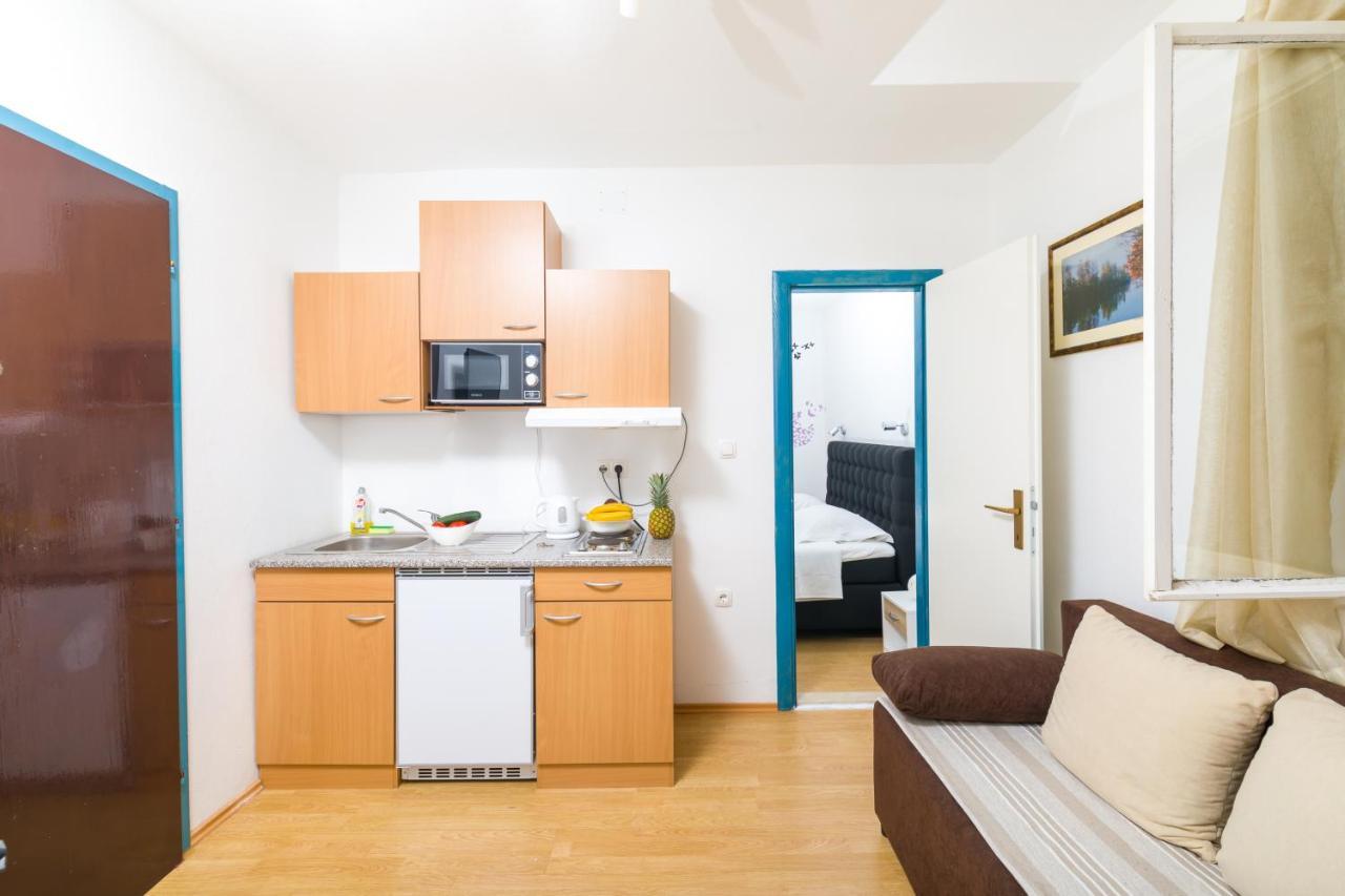 Guest House Marinna Врбоска Экстерьер фото